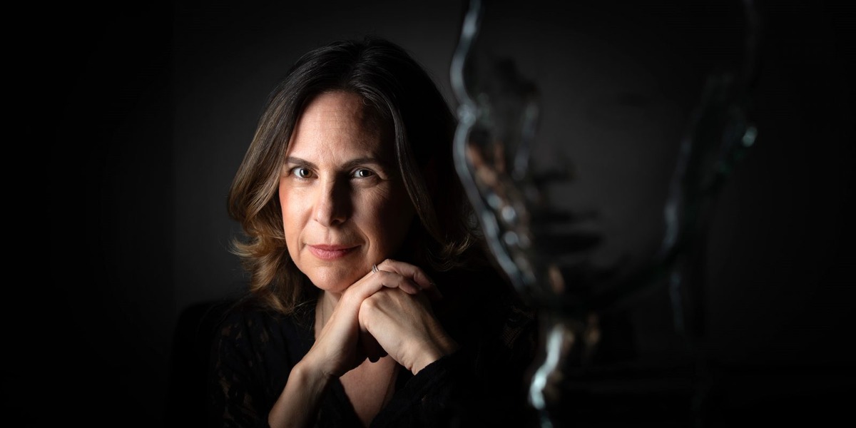 Professor Sharrona Pearl