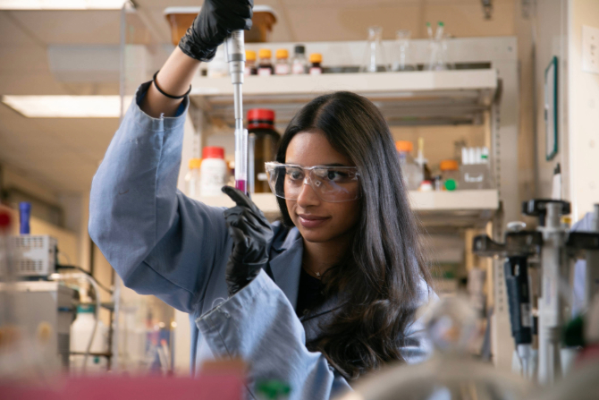 Saba Anjum in lab