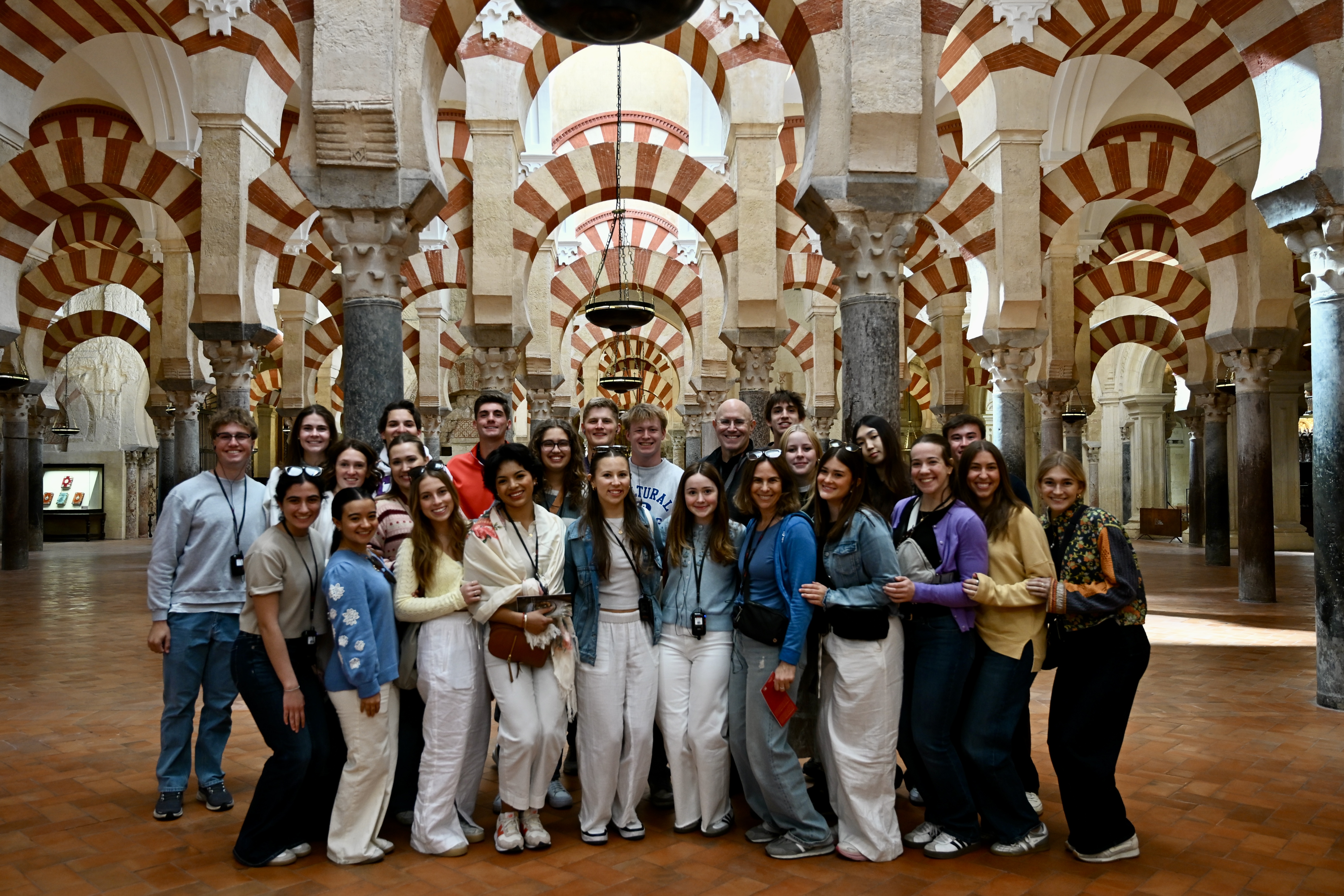 Roach Honors Students in Sevilla